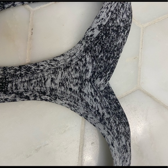 lululemon tank size 0 - Picture 6 of 6